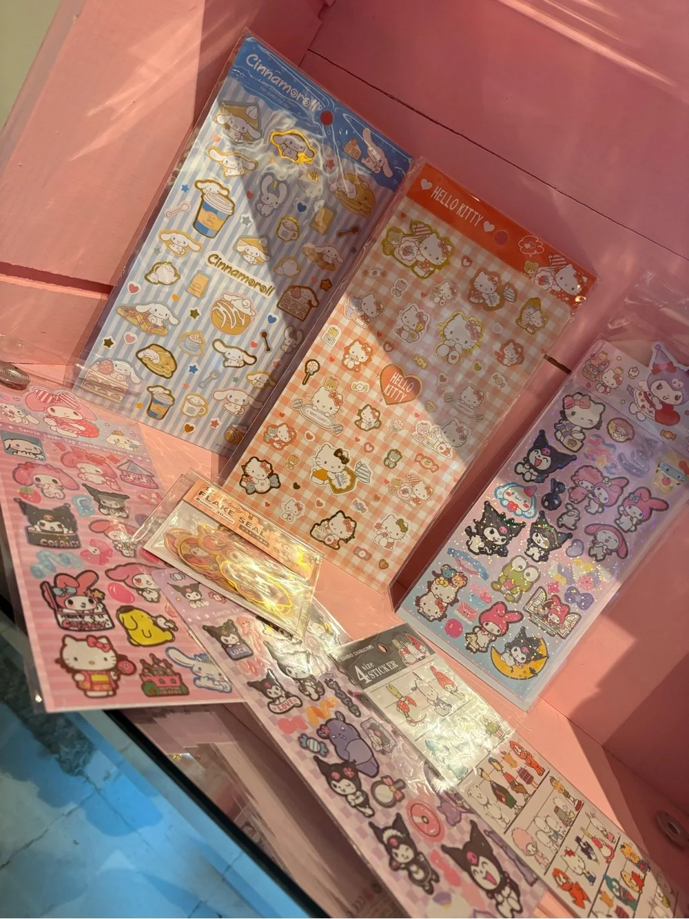 Hello Kitty different sheet
